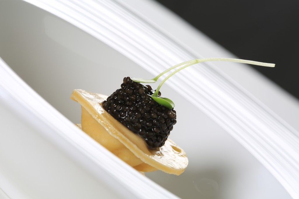 Ravioli of Prawns and Caviar. Raviole de Langoustine de Bretagne au Caviar Petrossian 