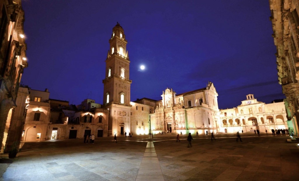 Lecce Duomo Square rid