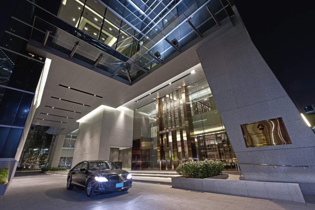 The Okura Prestige Bangkok_Entrance