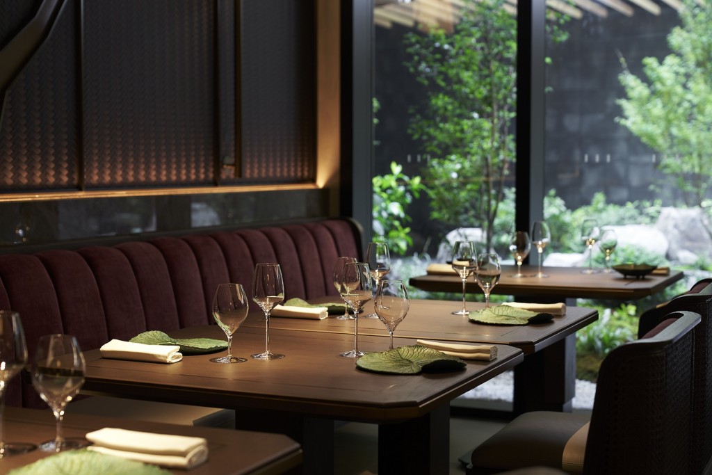 ห้องอาหาร “อายตนะ” ของโรงแรมดุสิตธานี เกียวโต