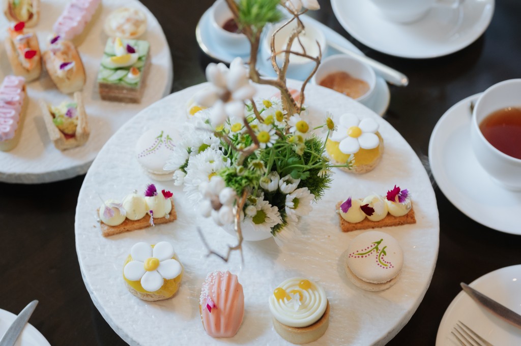 Daisy Garden Afternoon Tea  (3)