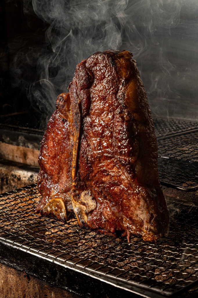 12. Dry-Aged Angus T-Bone_ALATi