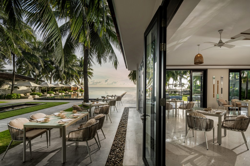 2. TIA - The Ocean Bistro.JPG