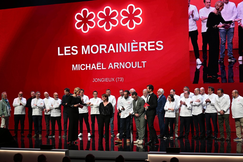 55151516128_195be3fba9_6k