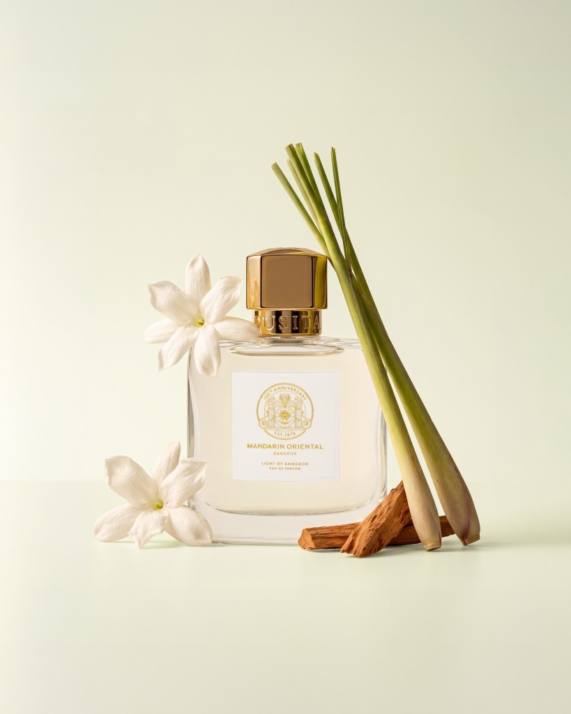 POST FORMAT MEDIA KIT (1080 x 1350 px) - LIGHT_OF_BANGKOK_50ML_PRODUCT_POST