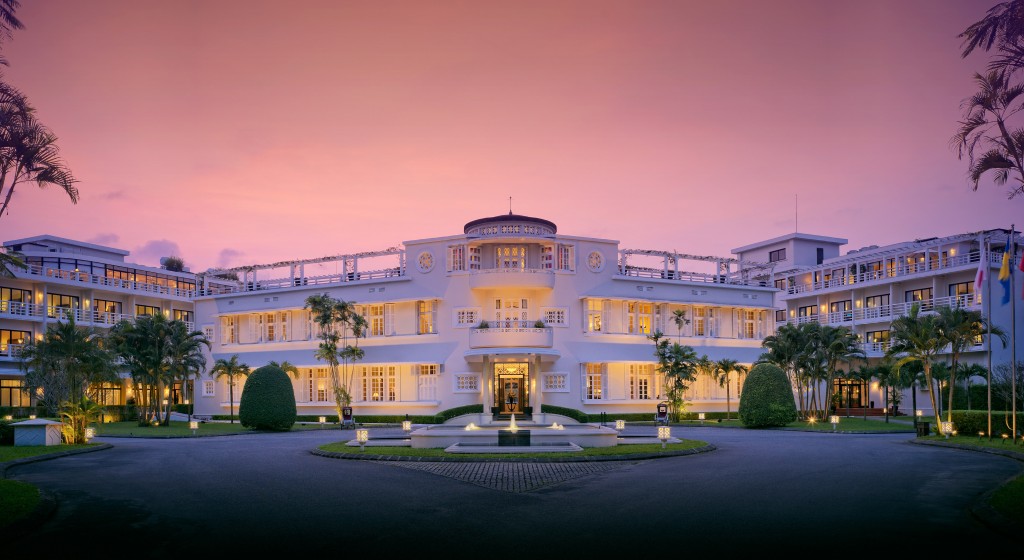 Exterior 3